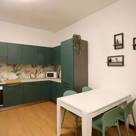 Solferino - Modern - Near Station Apartment