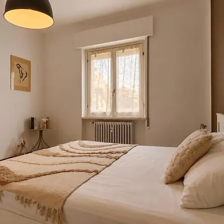 Solferino - Modern - Near Station Apartment *